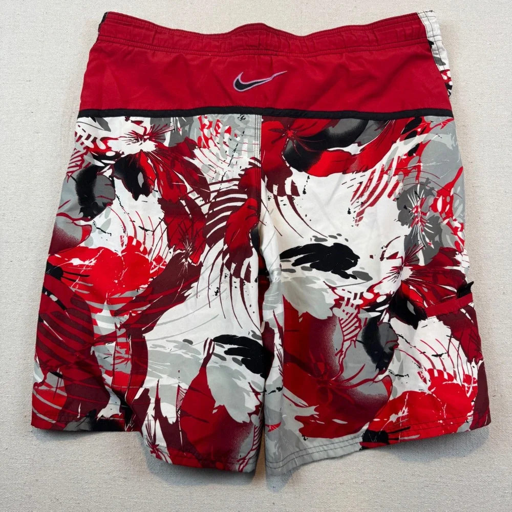 Nike XL Board Shorts Mens Red White Black Abstract Mesh Lined Swim Trunks